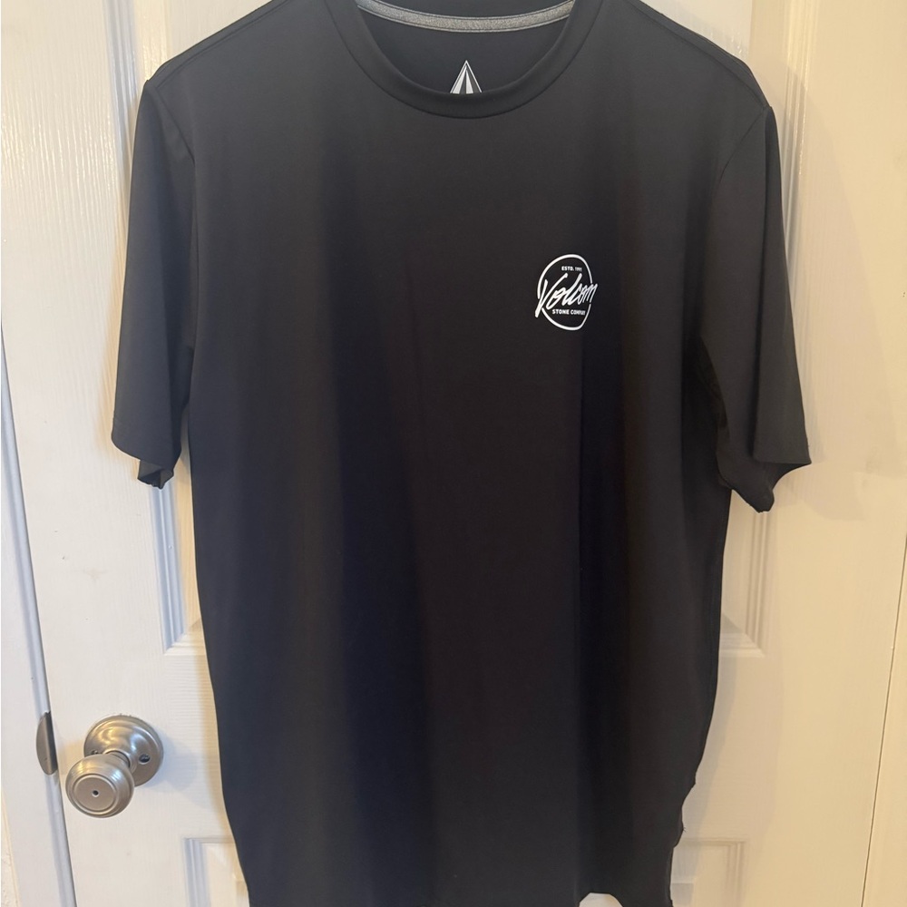 Volcom Men's Black swim Shirt - NWOT